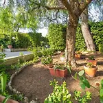 בית נופש Midori-an 緑庵 - The Garden מאלייה